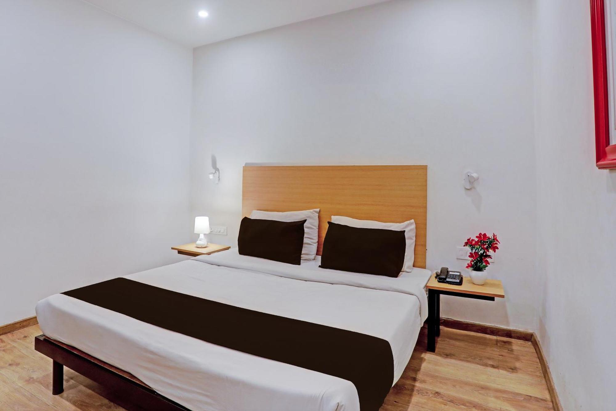 Townhouse Near Secunderabad Railway Station, Yashoda Hospital, Patny Centre Exterior foto